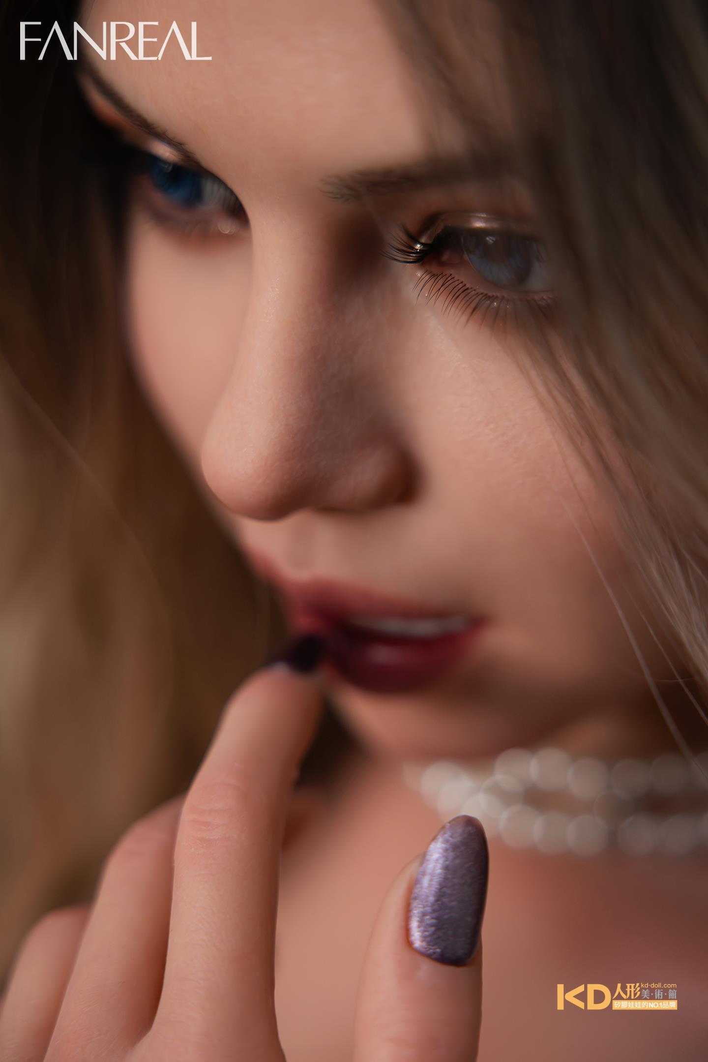 fanreal siliconedoll t95 carlee ros (18).jpg