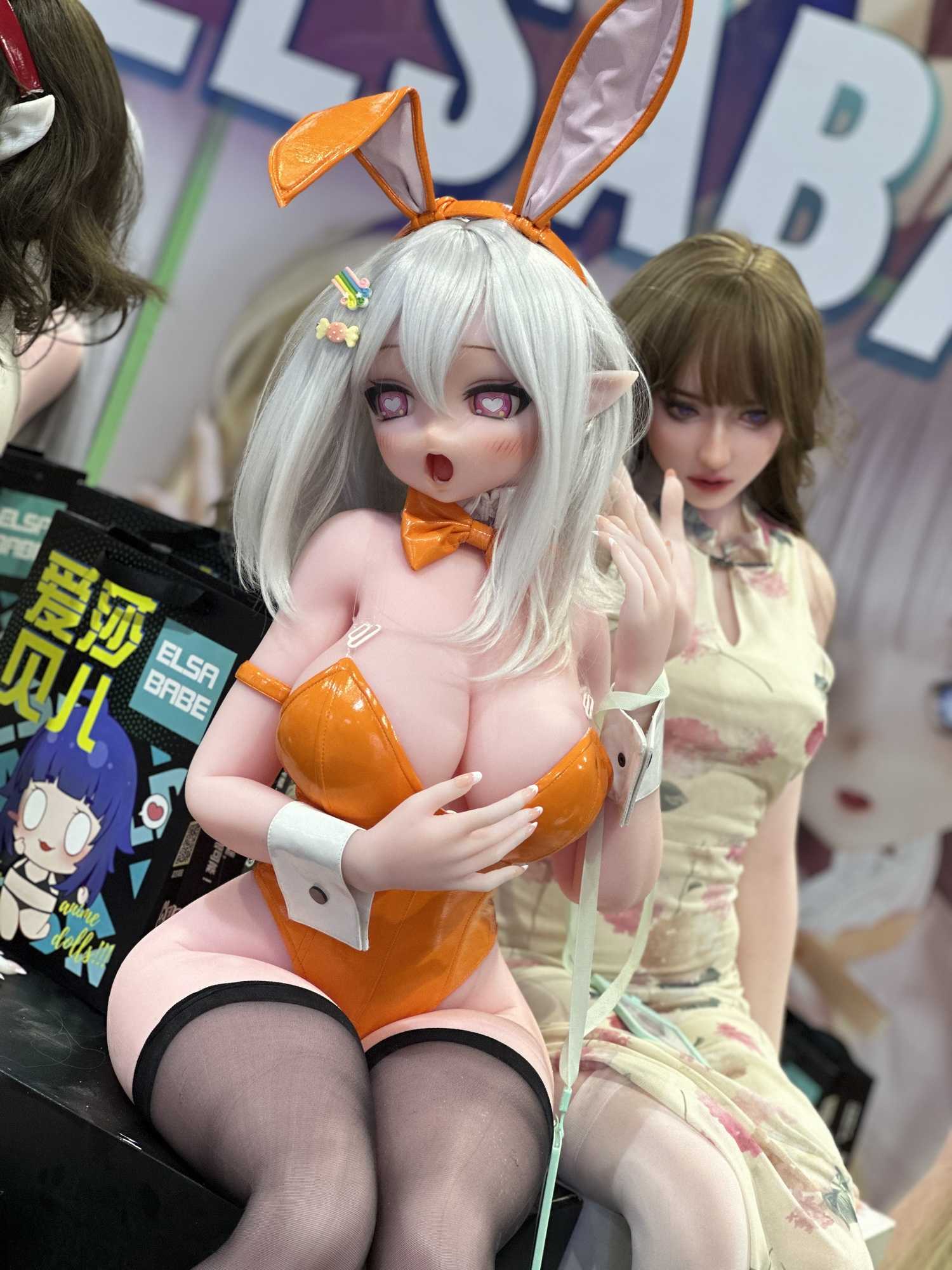12.2-Customized bunny girl costume-01.jpg