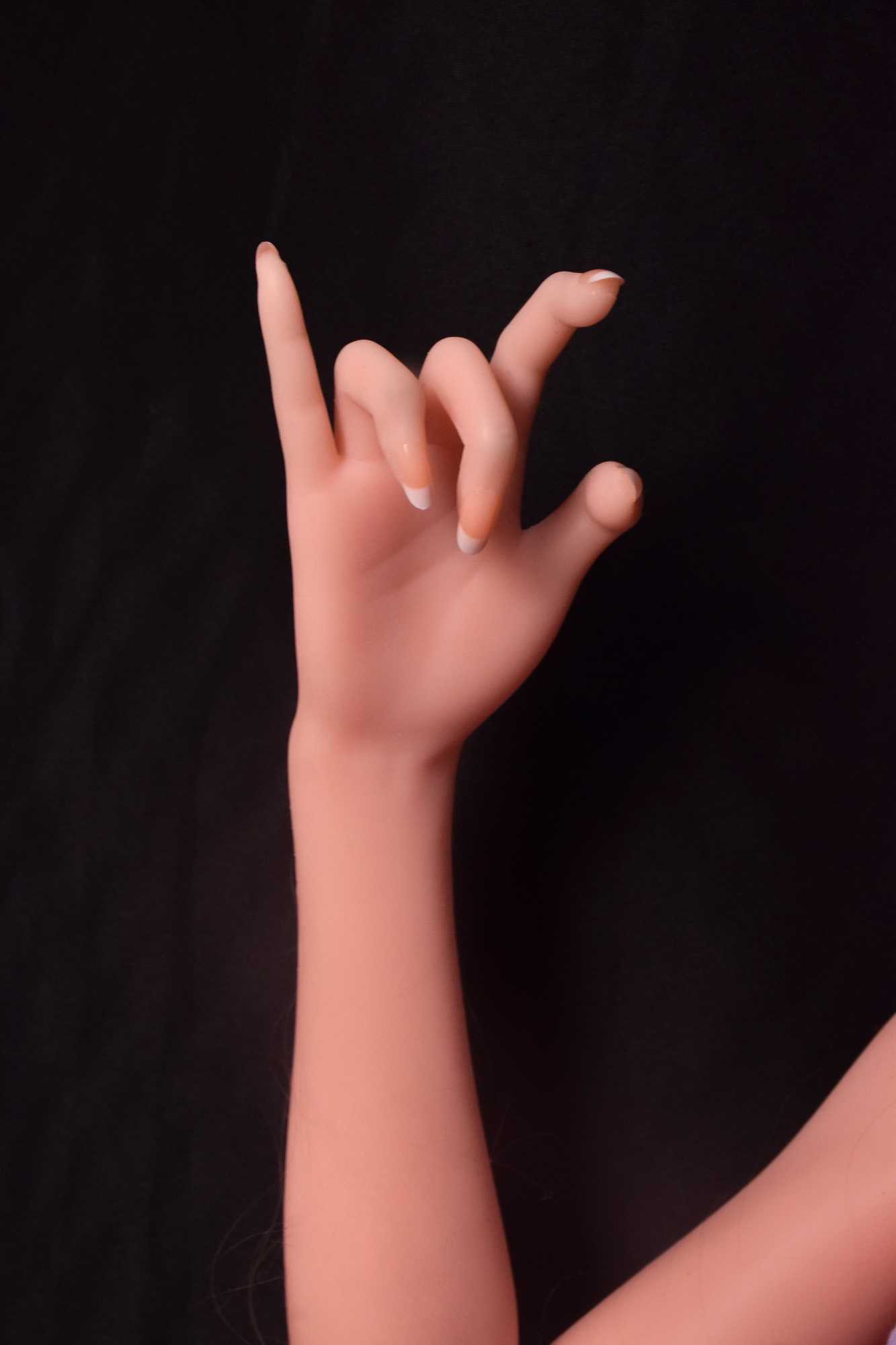 6-fingers 8.jpg