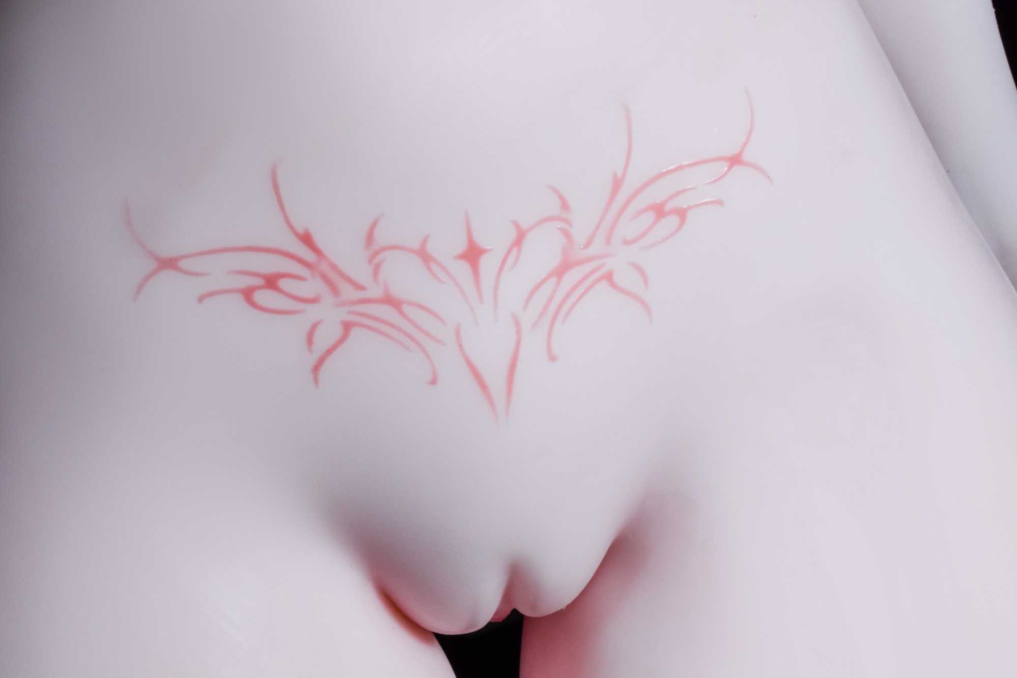 12-A tattoo of a mysterious realm-01.JPG